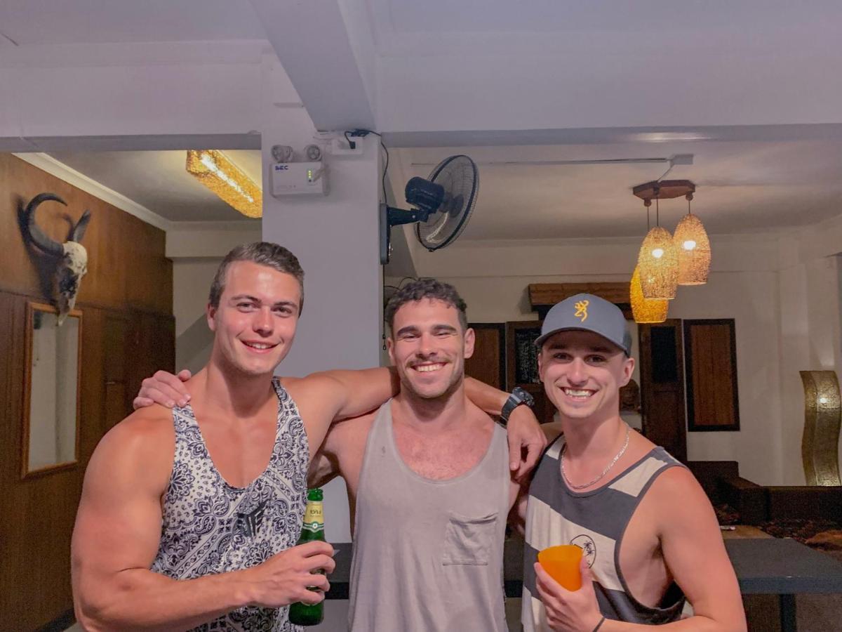 Revolution Hostel Chiang Mai — Photos 1